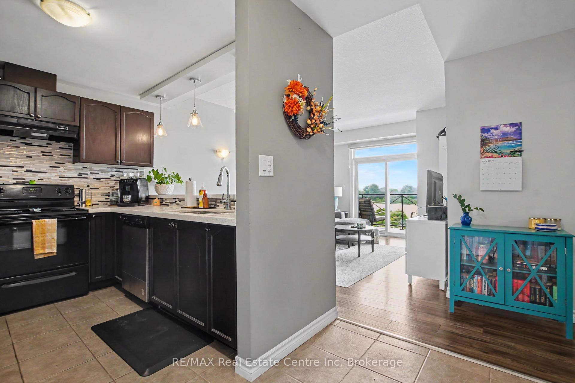 Photo 7 of Unit 410, 2 Colonial Drive, Guelph, Pineridge/Westminster Woods — HOMEH