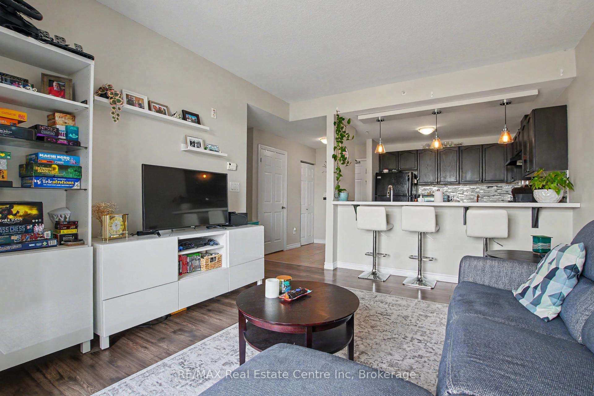 Photo 11 of Unit 410, 2 Colonial Drive, Guelph, Pineridge/Westminster Woods — HOMEH