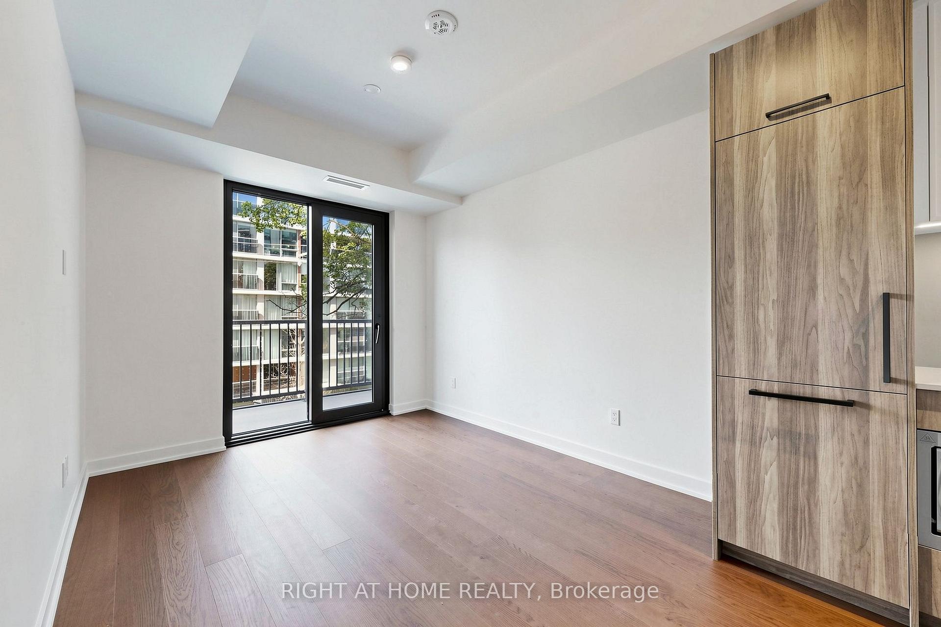 Photo 6 of Unit 521, 91 Montclair Avenue, Toronto, Forest Hill South — HOMEH