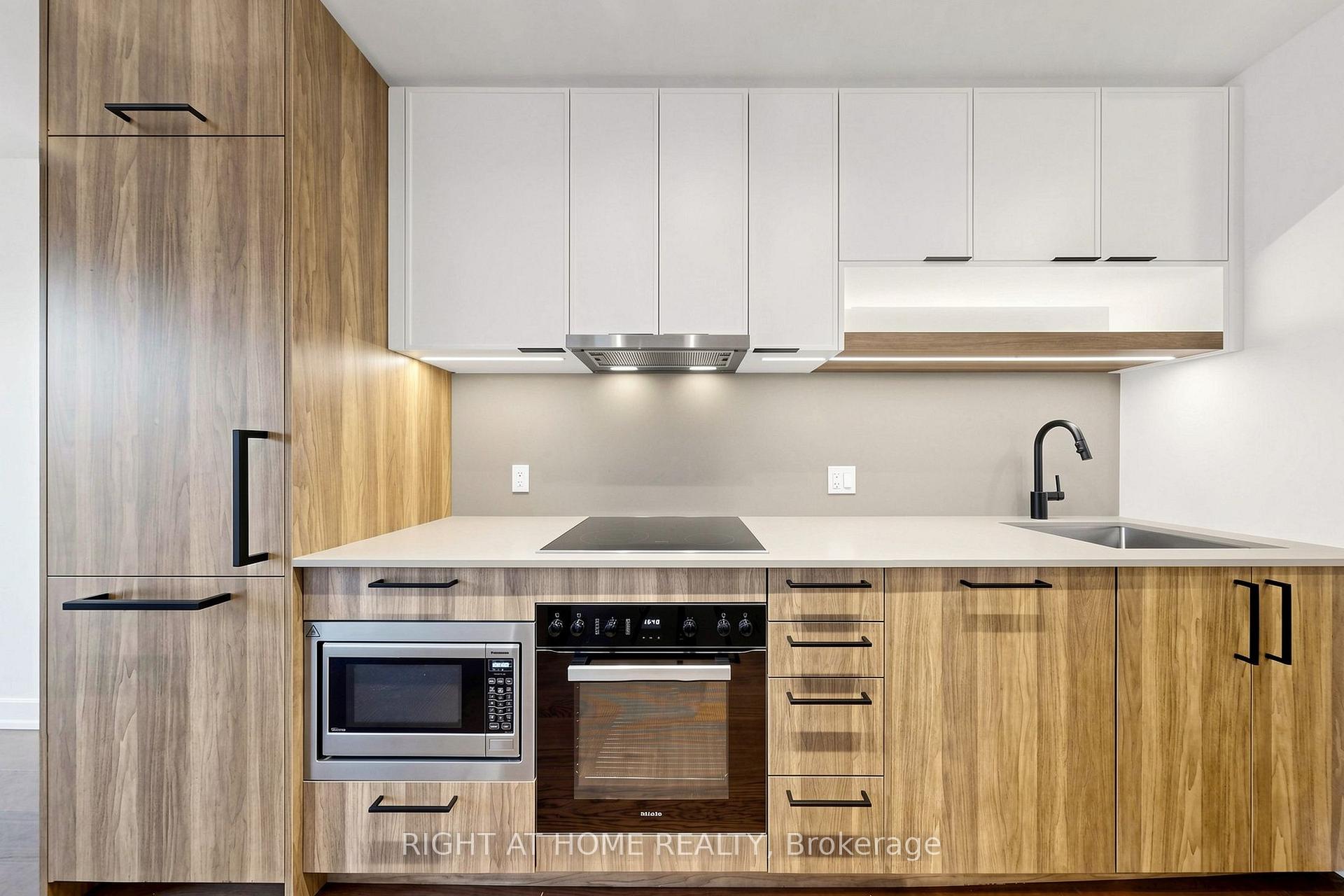 Photo 13 of Unit 521, 91 Montclair Avenue, Toronto, Forest Hill South — HOMEH