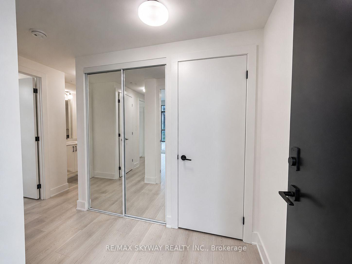Photo 8 of Unit 217, 2450 Old Bronte Road, Oakville, Westmount — HOMEH