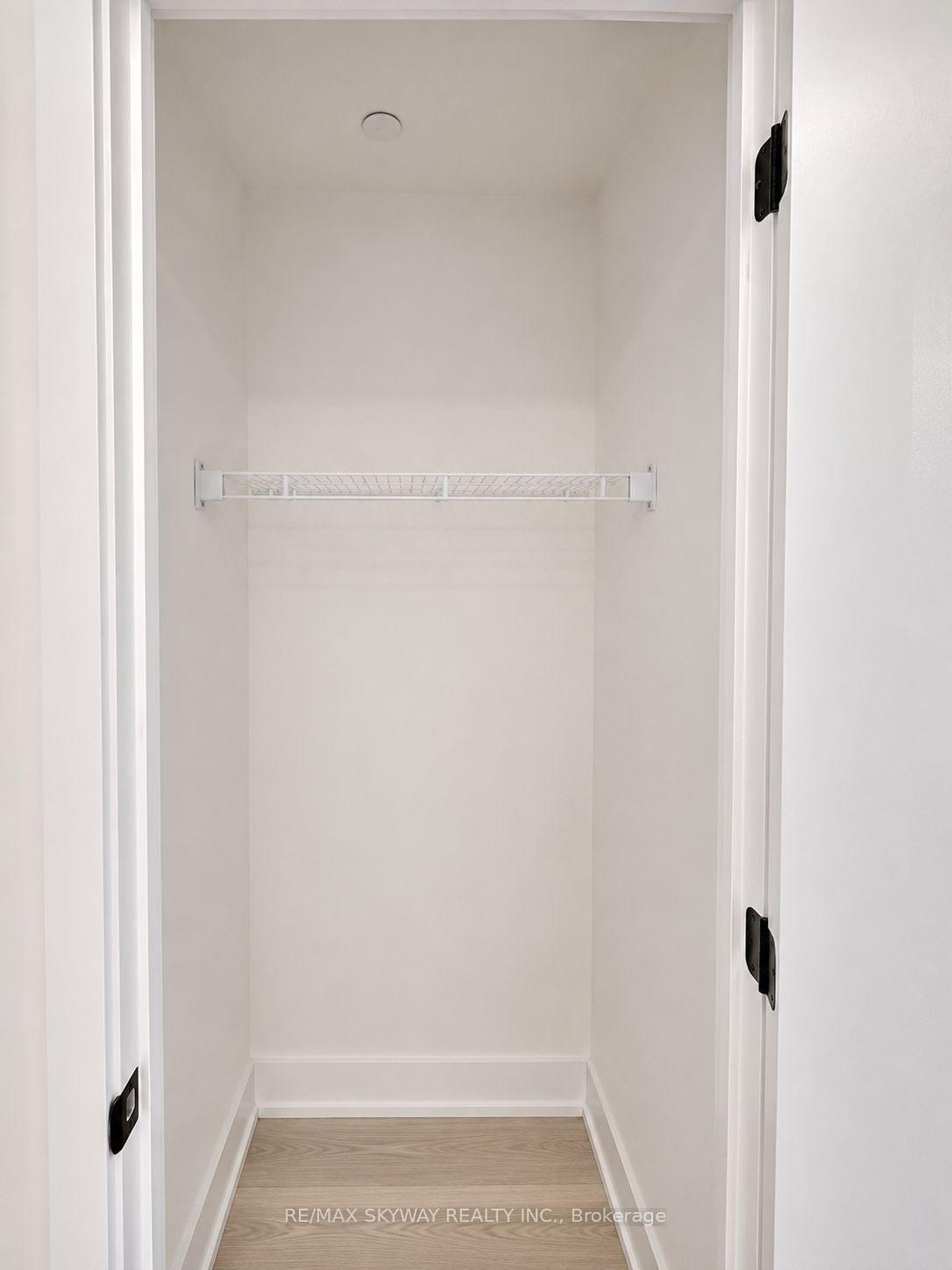 Photo 10 of Unit 217, 2450 Old Bronte Road, Oakville, Westmount — HOMEH