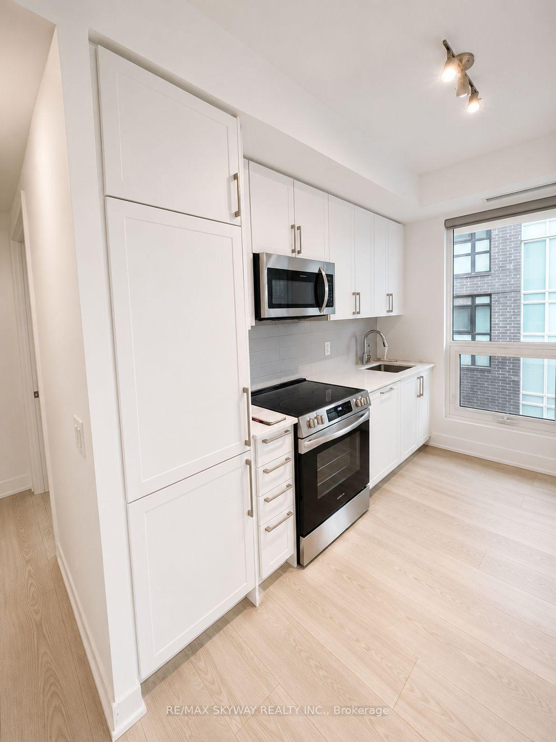 Photo 15 of Unit 217, 2450 Old Bronte Road, Oakville, Westmount — HOMEH