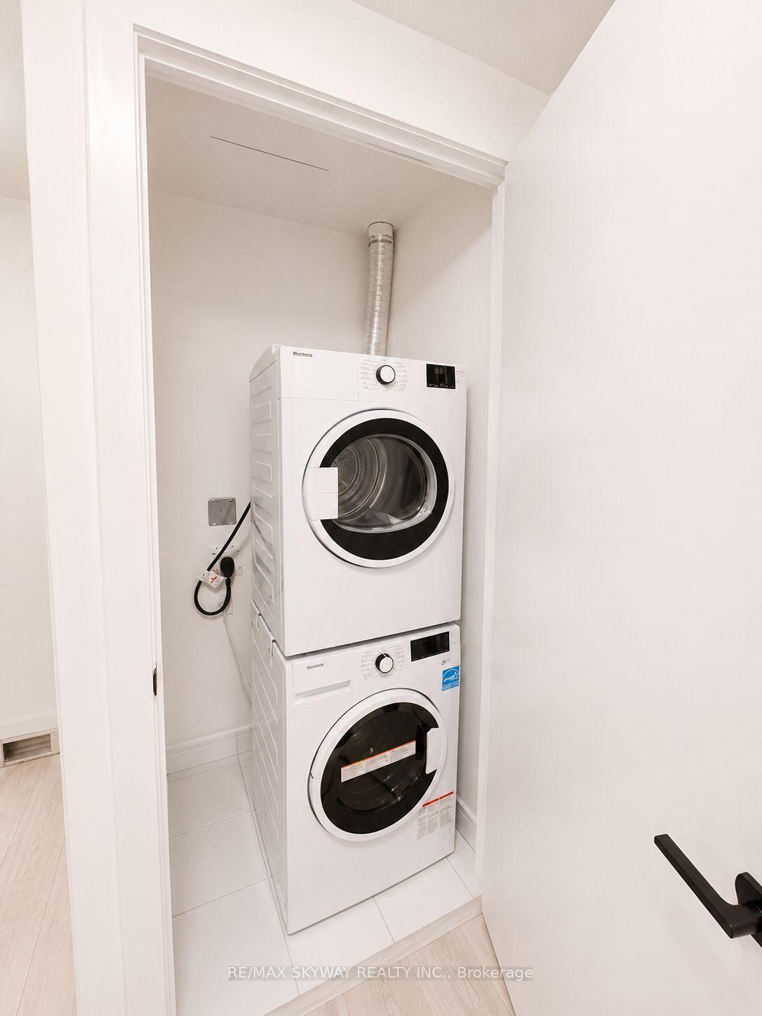 Photo 18 of Unit 217, 2450 Old Bronte Road, Oakville, Westmount — HOMEH