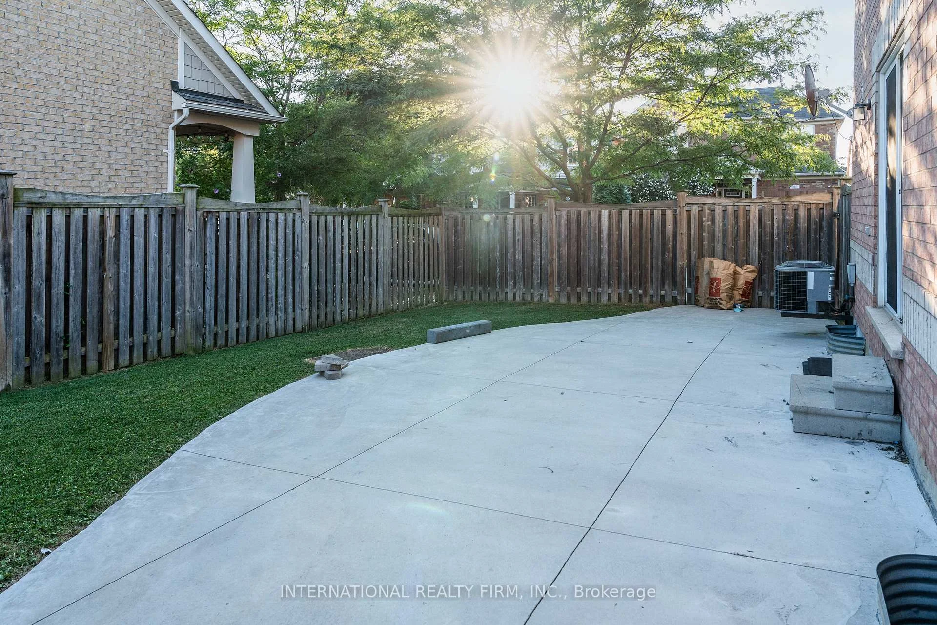 Photo 30 of 720 Stagg Gardens, Milton, Harrison — HOMEH