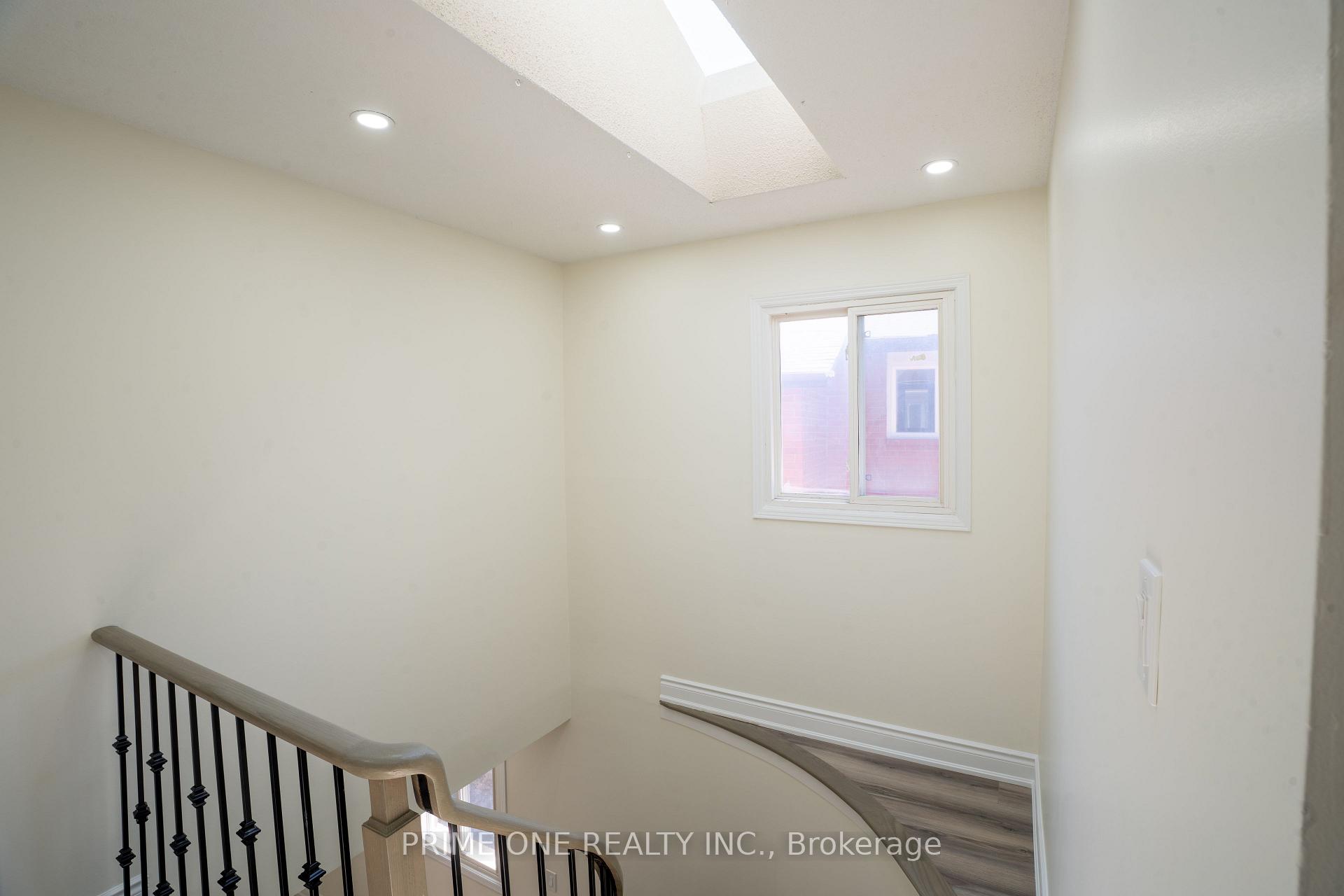 Photo 20 of 3290 Cambourne Crescent, Mississauga, Meadowvale — HOMEH