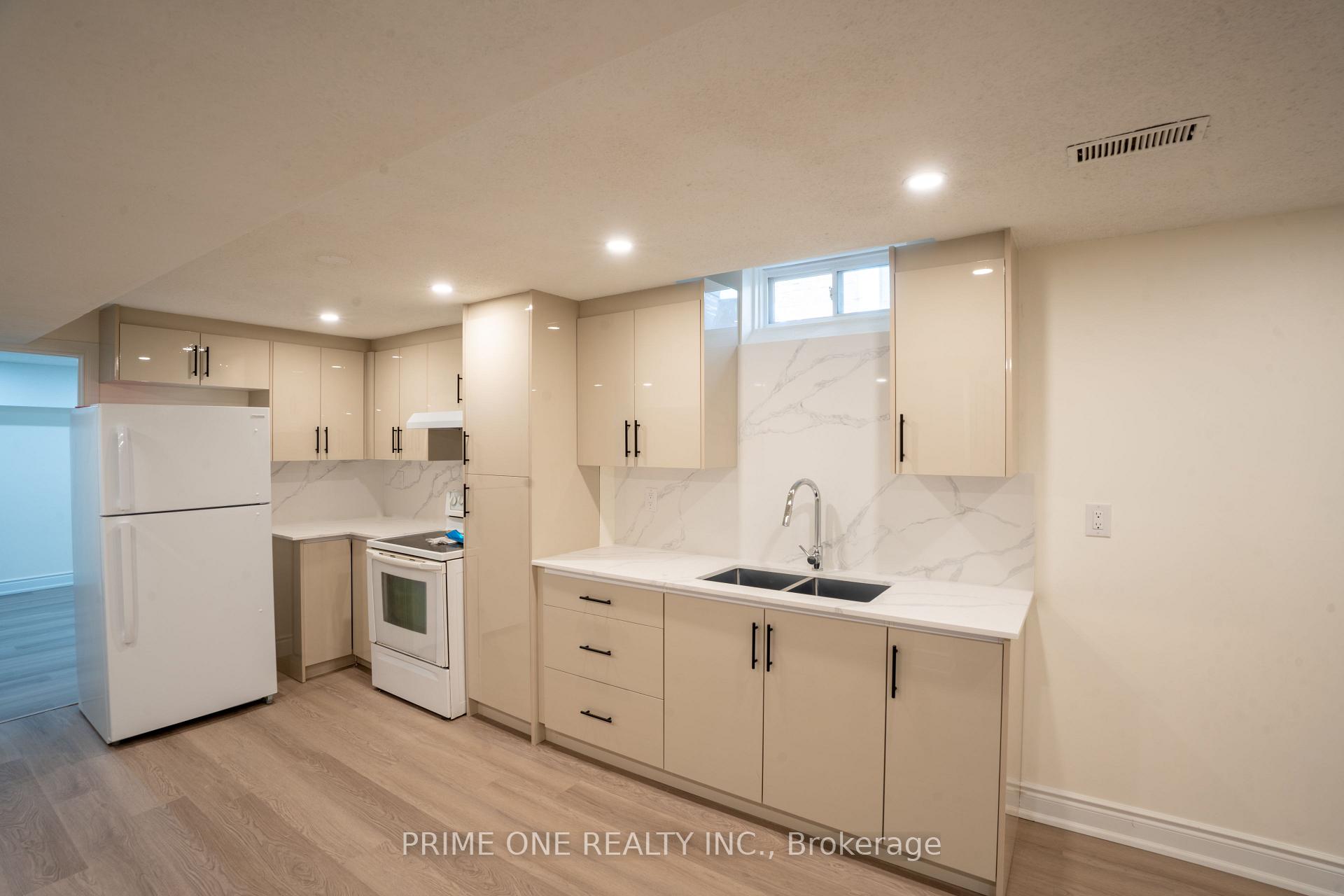 Photo 35 of 3290 Cambourne Crescent, Mississauga, Meadowvale — HOMEH