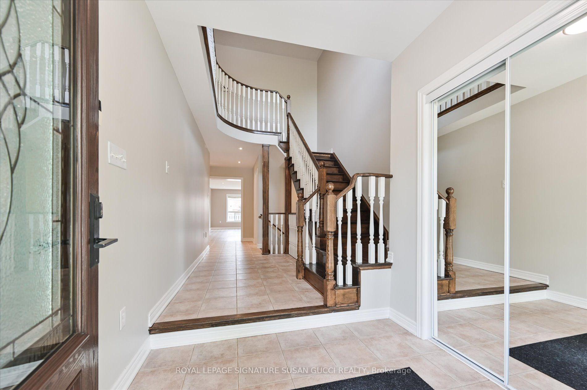 Photo 2 of 51 Landsdown Crescent, Markham, Wismer — HOMEH