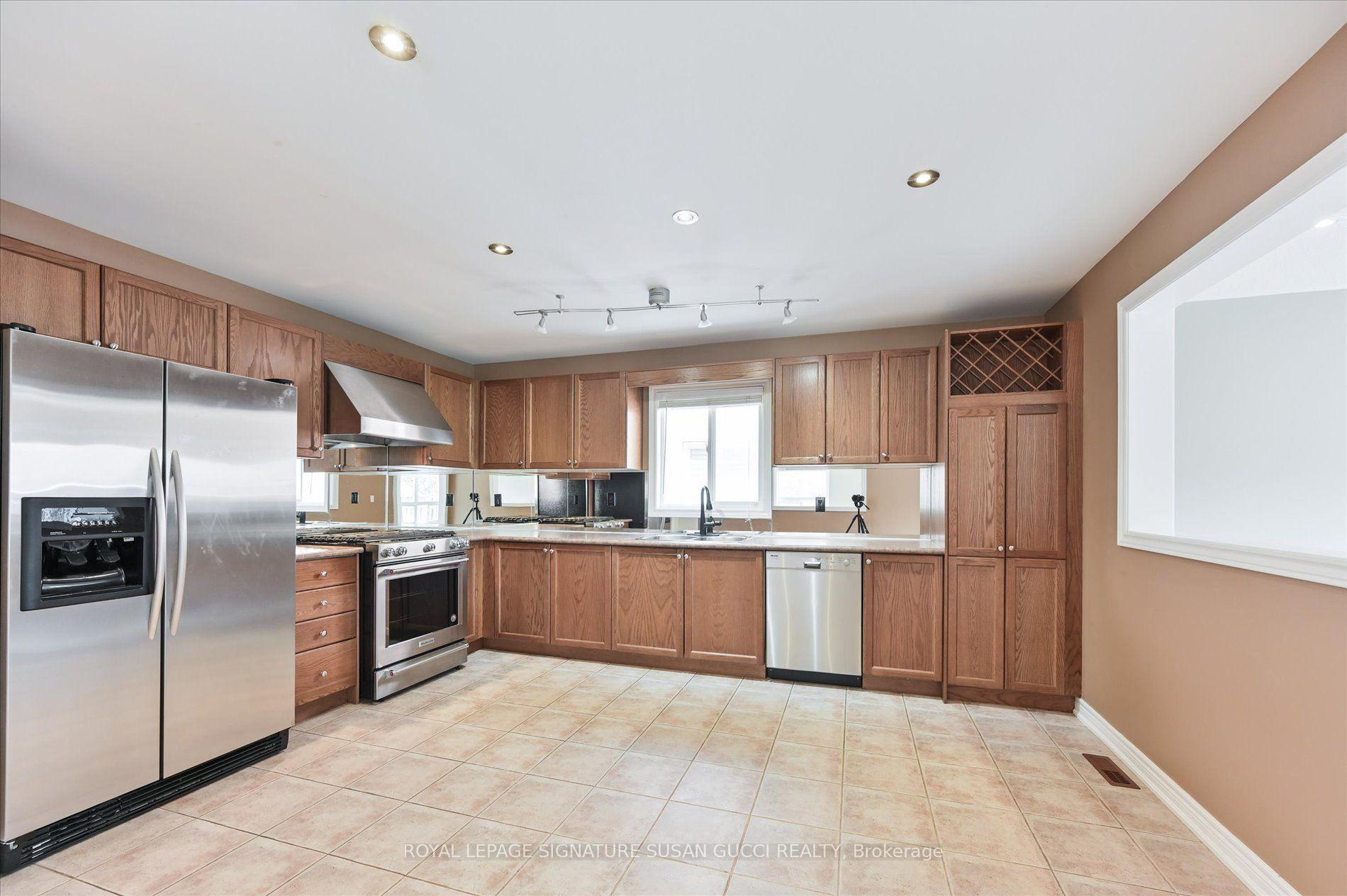 Photo 10 of 51 Landsdown Crescent, Markham, Wismer — HOMEH