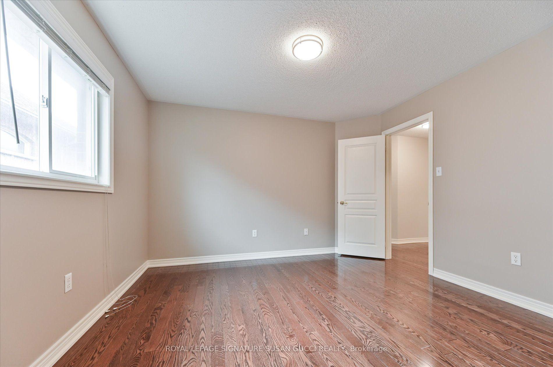 Photo 24 of 51 Landsdown Crescent, Markham, Wismer — HOMEH