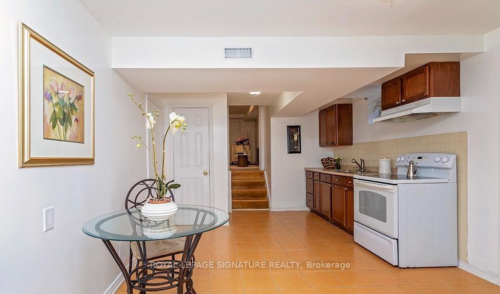 Photo 2 of Unit Basement, 2814 Windjammer Road, Mississauga, Erin Mills — HOMEH