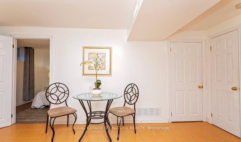 Photo 7 of Unit Basement, 2814 Windjammer Road, Mississauga, Erin Mills — HOMEH