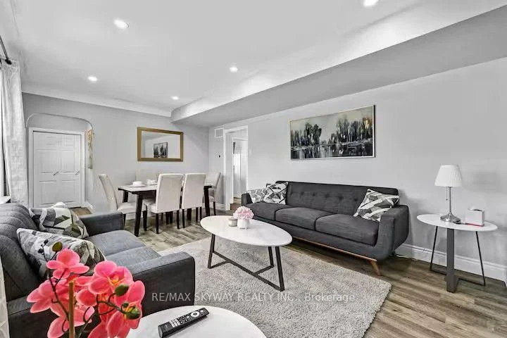 Photo 2 of 6292 Bellevue Street, Niagara Falls, Morrison — HOMEH