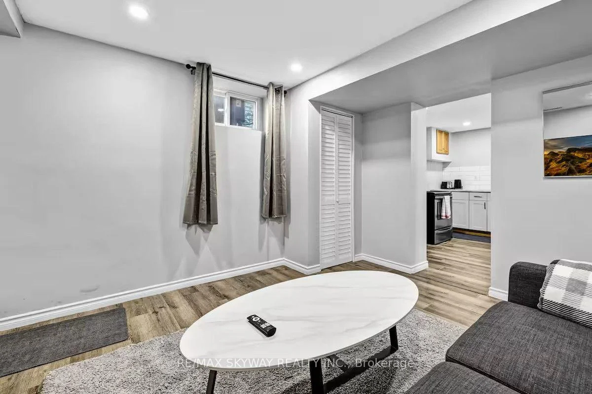 Photo 18 of 6292 Bellevue Street, Niagara Falls, Morrison — HOMEH