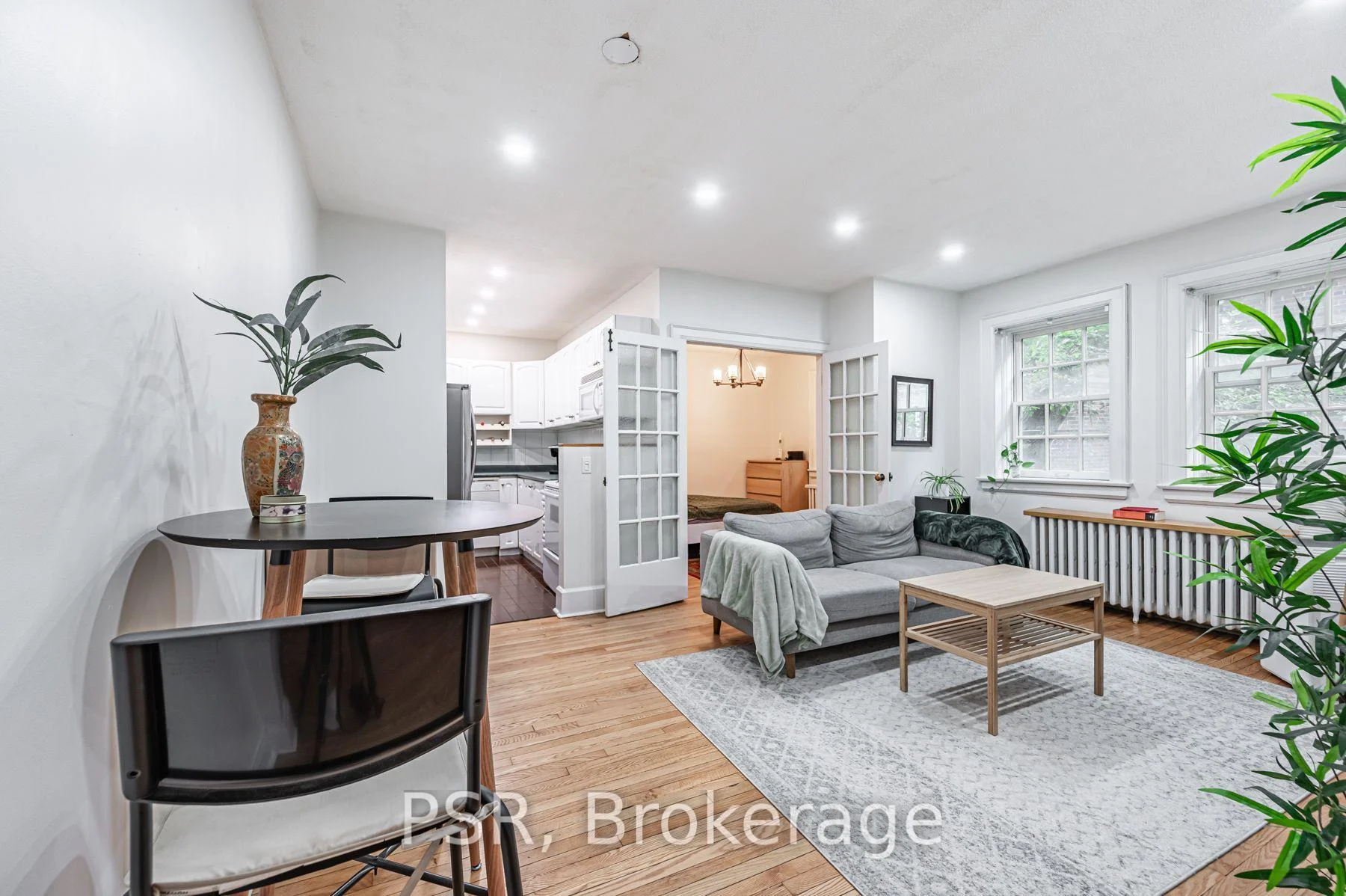 Photo 4 of Unit 108, 480 Oriole Parkway, Toronto, Yonge-Eglinton — HOMEH
