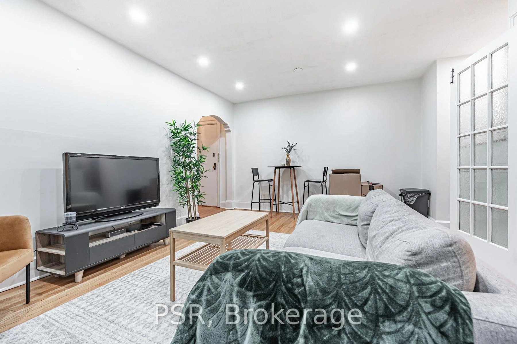 Photo 8 of Unit 108, 480 Oriole Parkway, Toronto, Yonge-Eglinton — HOMEH