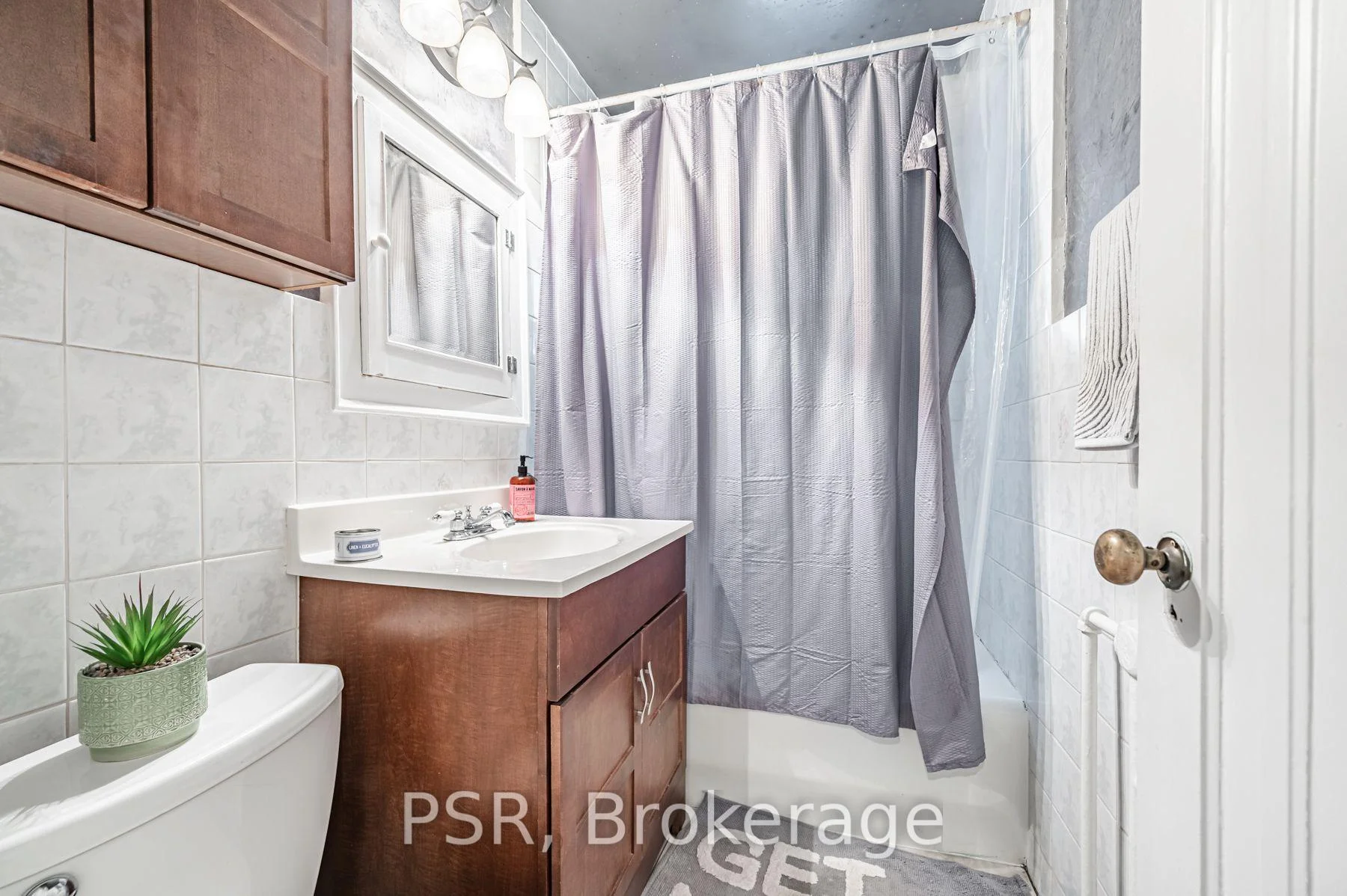 Photo 15 of Unit 108, 480 Oriole Parkway, Toronto, Yonge-Eglinton — HOMEH