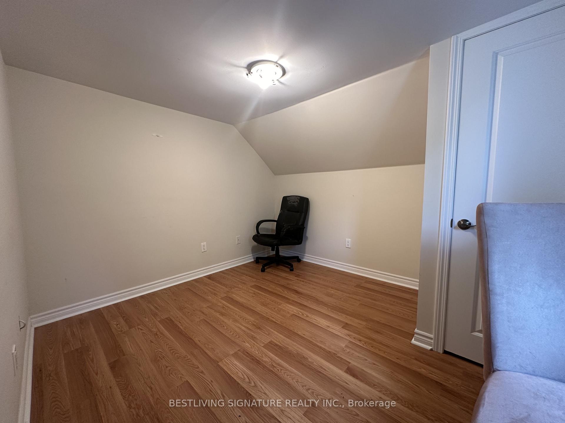 Photo 11 of 3752 Elm Tree Road, Kawartha Lakes, Fenelon — HOMEH