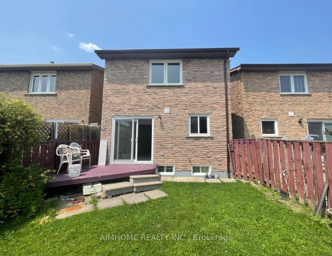 Photo 2 of 21 Maitland Drive S, Markham, Milliken Mills West — HOMEH