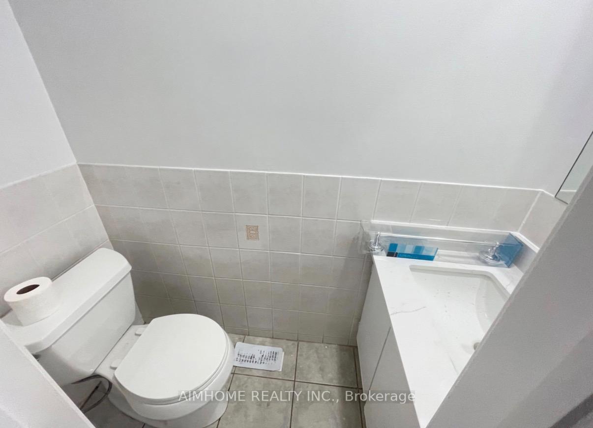 Photo 7 of 21 Maitland Drive S, Markham, Milliken Mills West — HOMEH