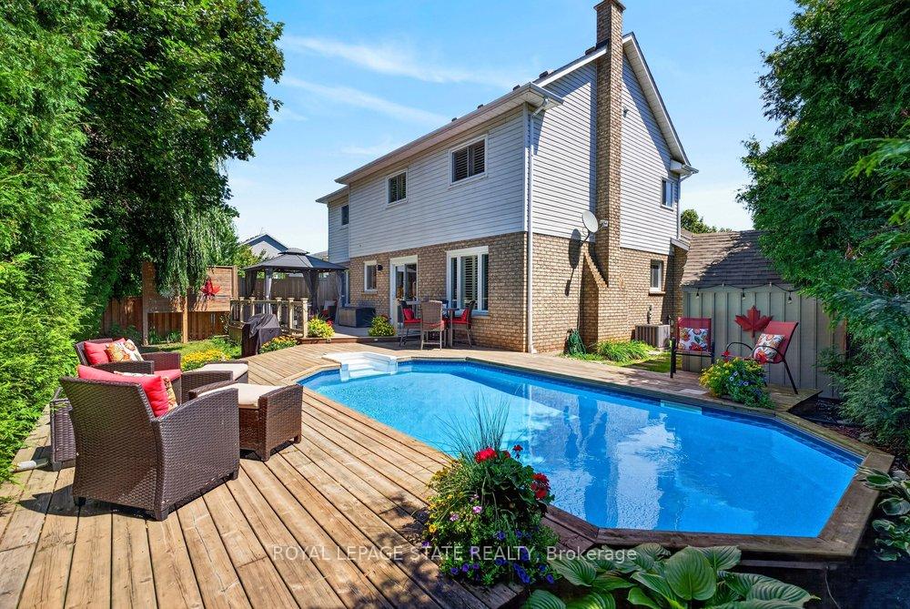 Photo 3 of 5140 Crimson King Way, Lincoln, Beamsville — HOMEH