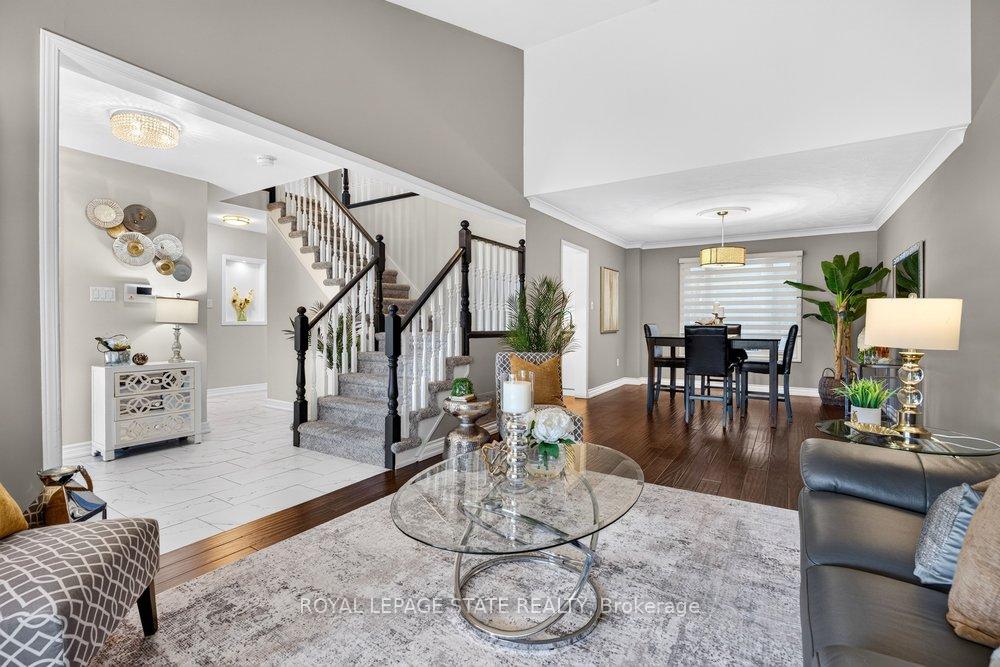 Photo 4 of 5140 Crimson King Way, Lincoln, Beamsville — HOMEH