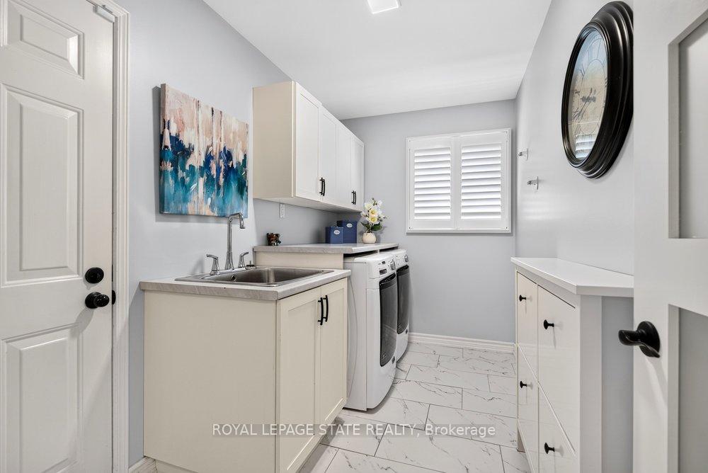 Photo 20 of 5140 Crimson King Way, Lincoln, Beamsville — HOMEH