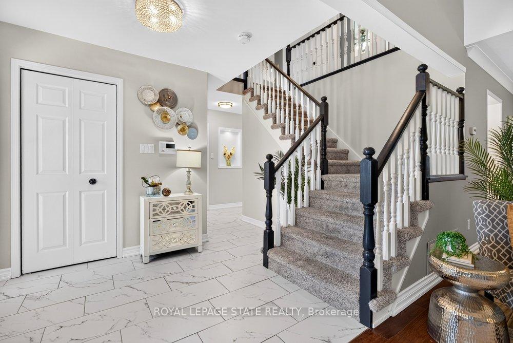 Photo 22 of 5140 Crimson King Way, Lincoln, Beamsville — HOMEH