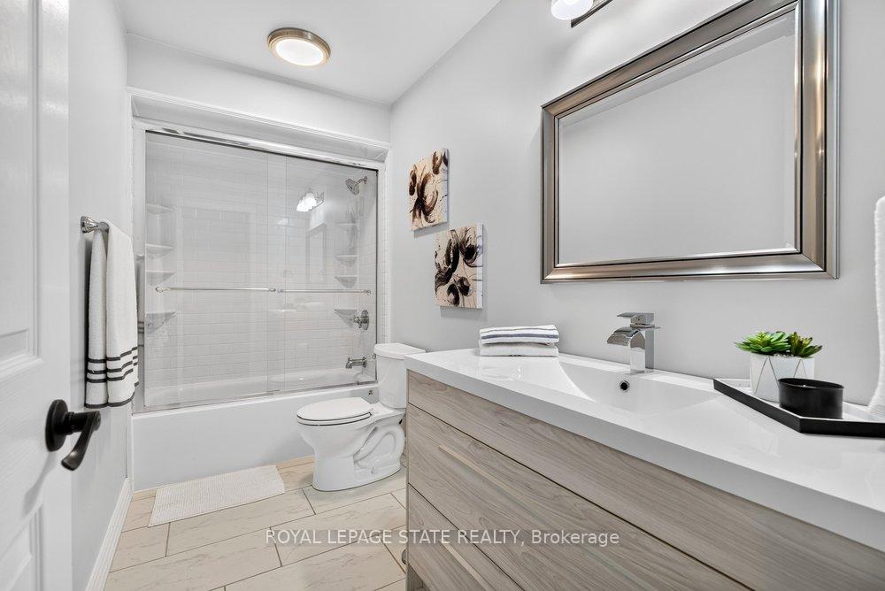 Photo 30 of 5140 Crimson King Way, Lincoln, Beamsville — HOMEH