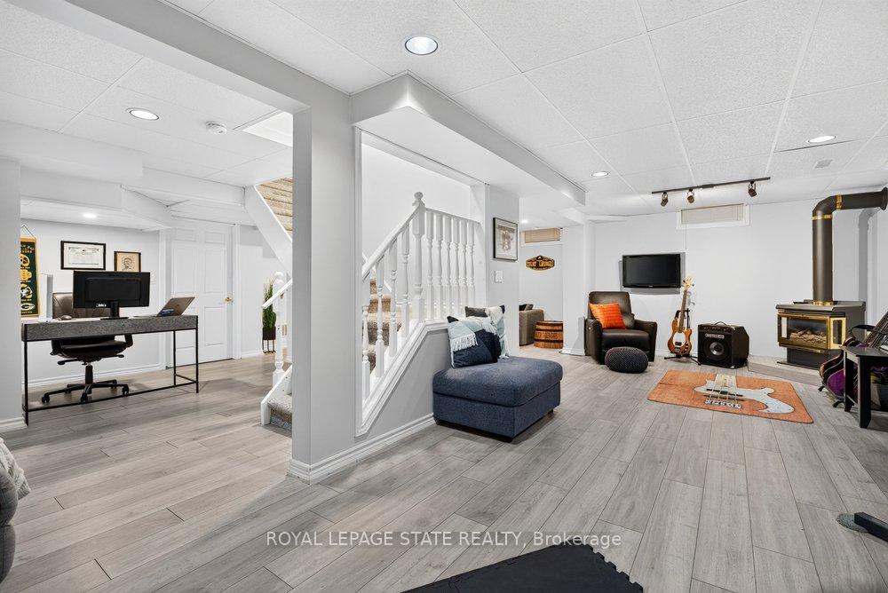 Photo 33 of 5140 Crimson King Way, Lincoln, Beamsville — HOMEH