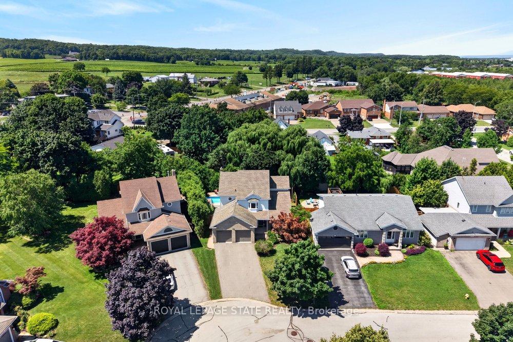 Photo 42 of 5140 Crimson King Way, Lincoln, Beamsville — HOMEH