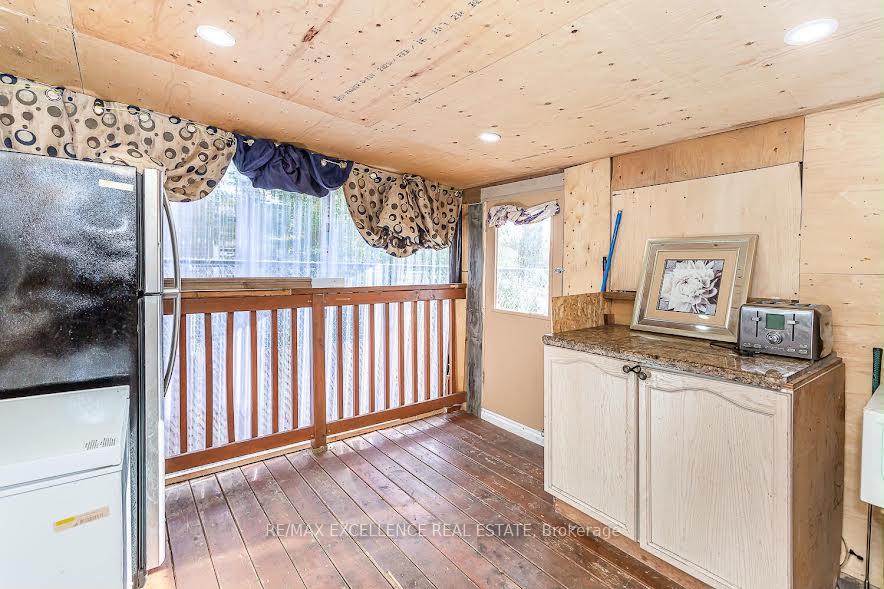 Photo 10 of 7208 Hermitage Road, Mississauga, Malton — HOMEH