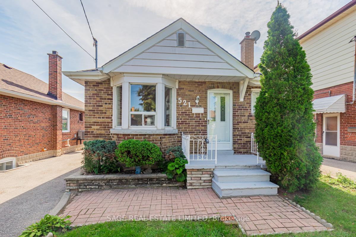 Front of 521 Glen Park Avenue