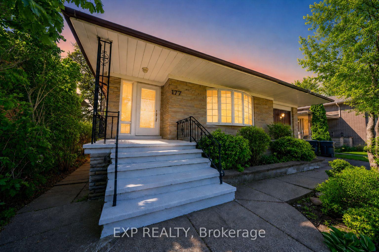 Photo 2 of 177 Overbrook Place, North York, Bathurst Manor — HOMEH