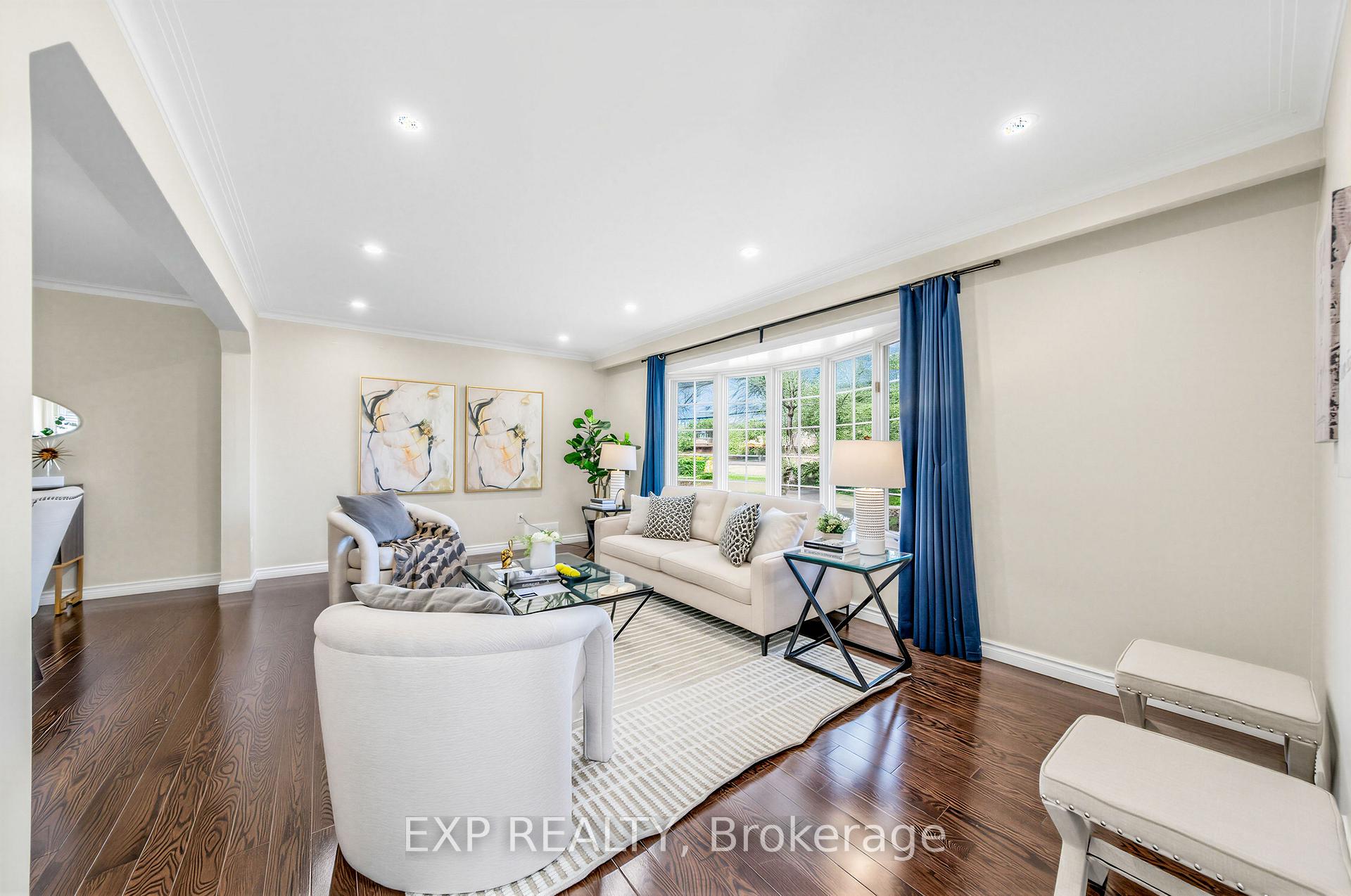 Photo 6 of 177 Overbrook Place, North York, Bathurst Manor — HOMEH