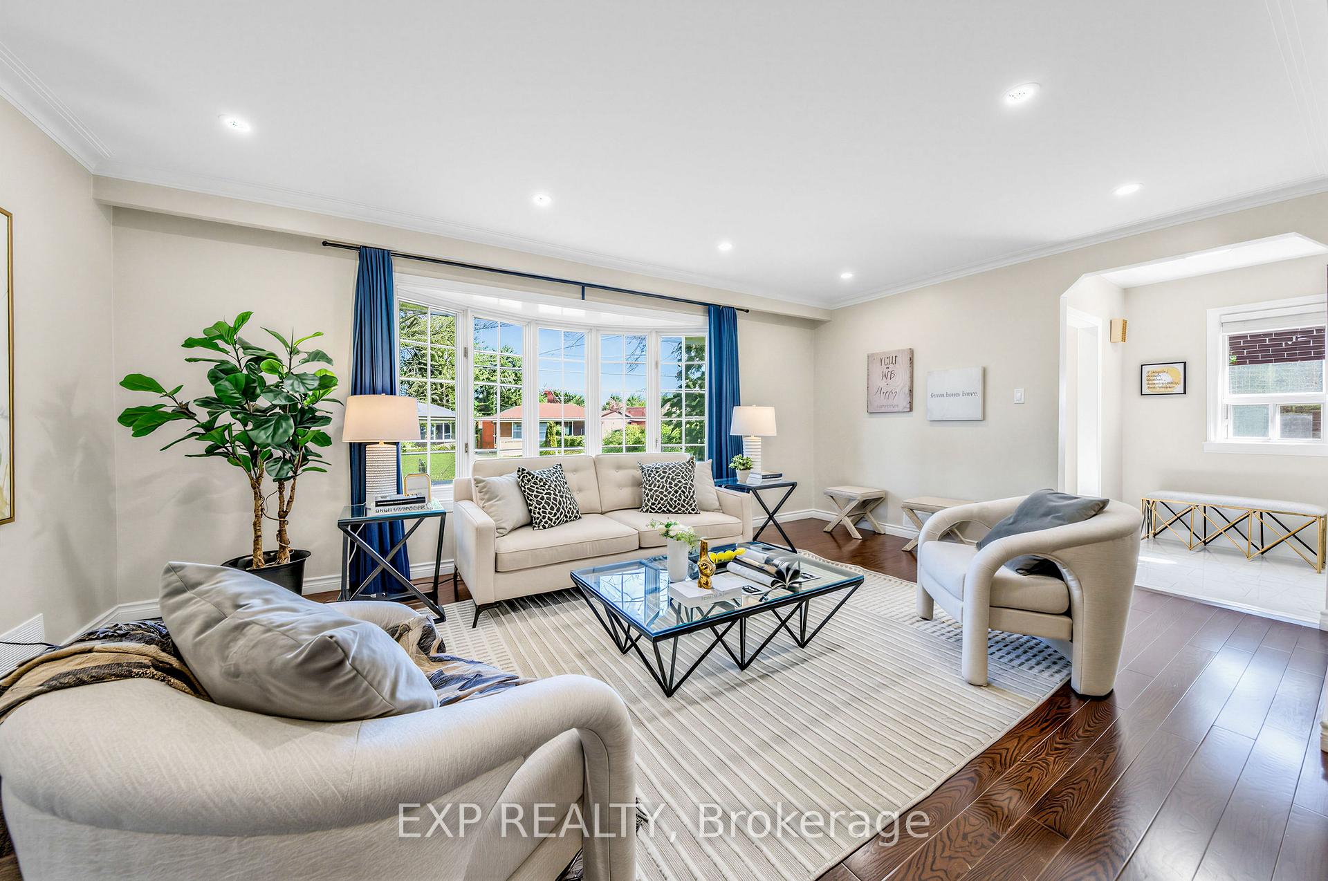 Photo 10 of 177 Overbrook Place, North York, Bathurst Manor — HOMEH