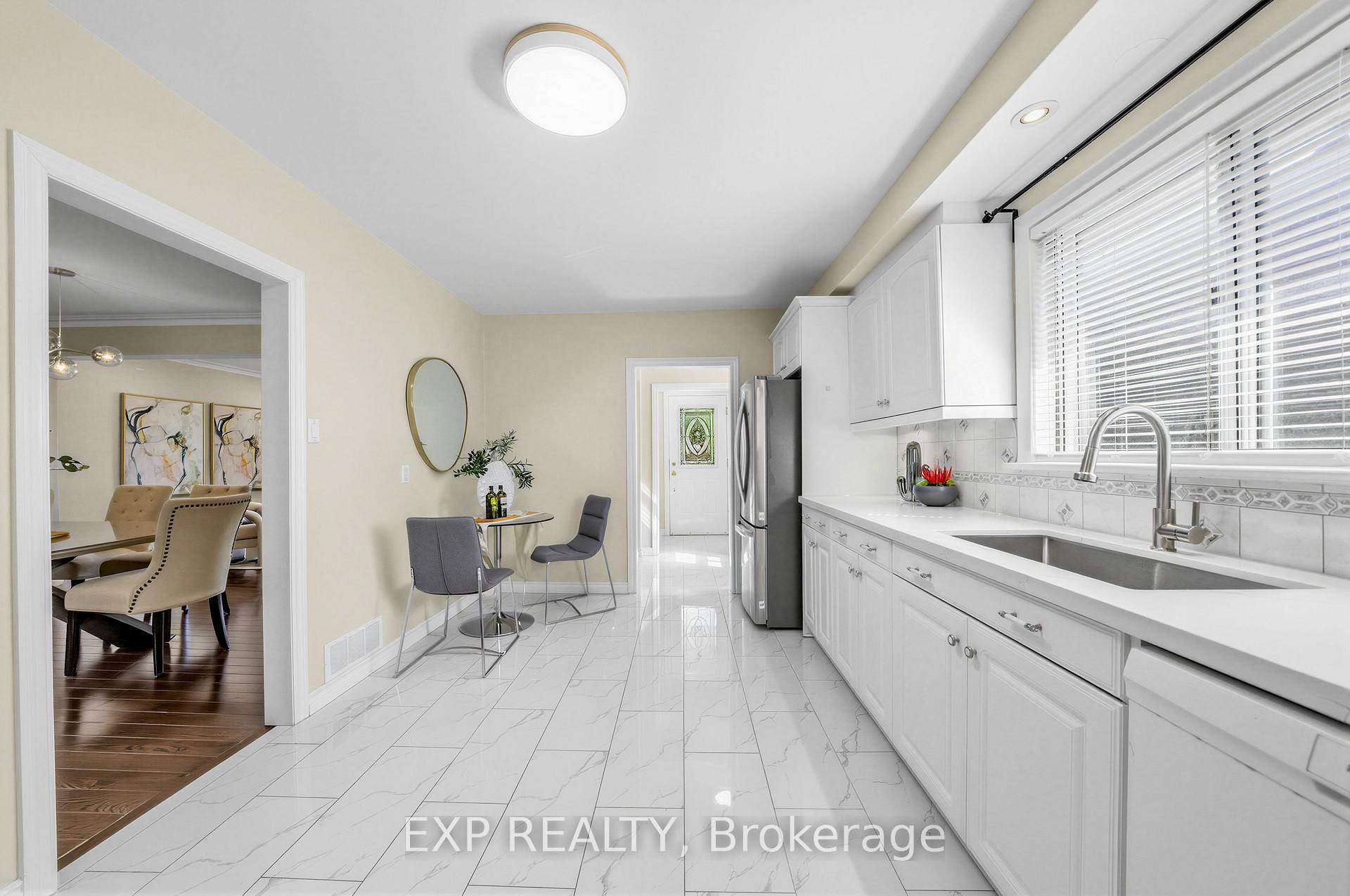 Photo 18 of 177 Overbrook Place, North York, Bathurst Manor — HOMEH