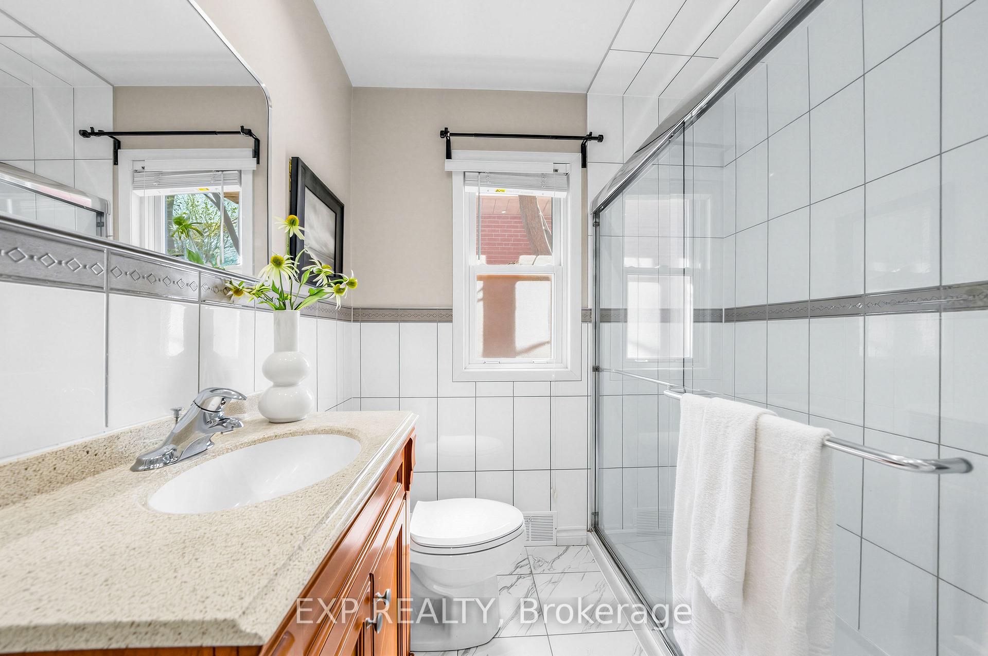 Photo 21 of 177 Overbrook Place, North York, Bathurst Manor — HOMEH