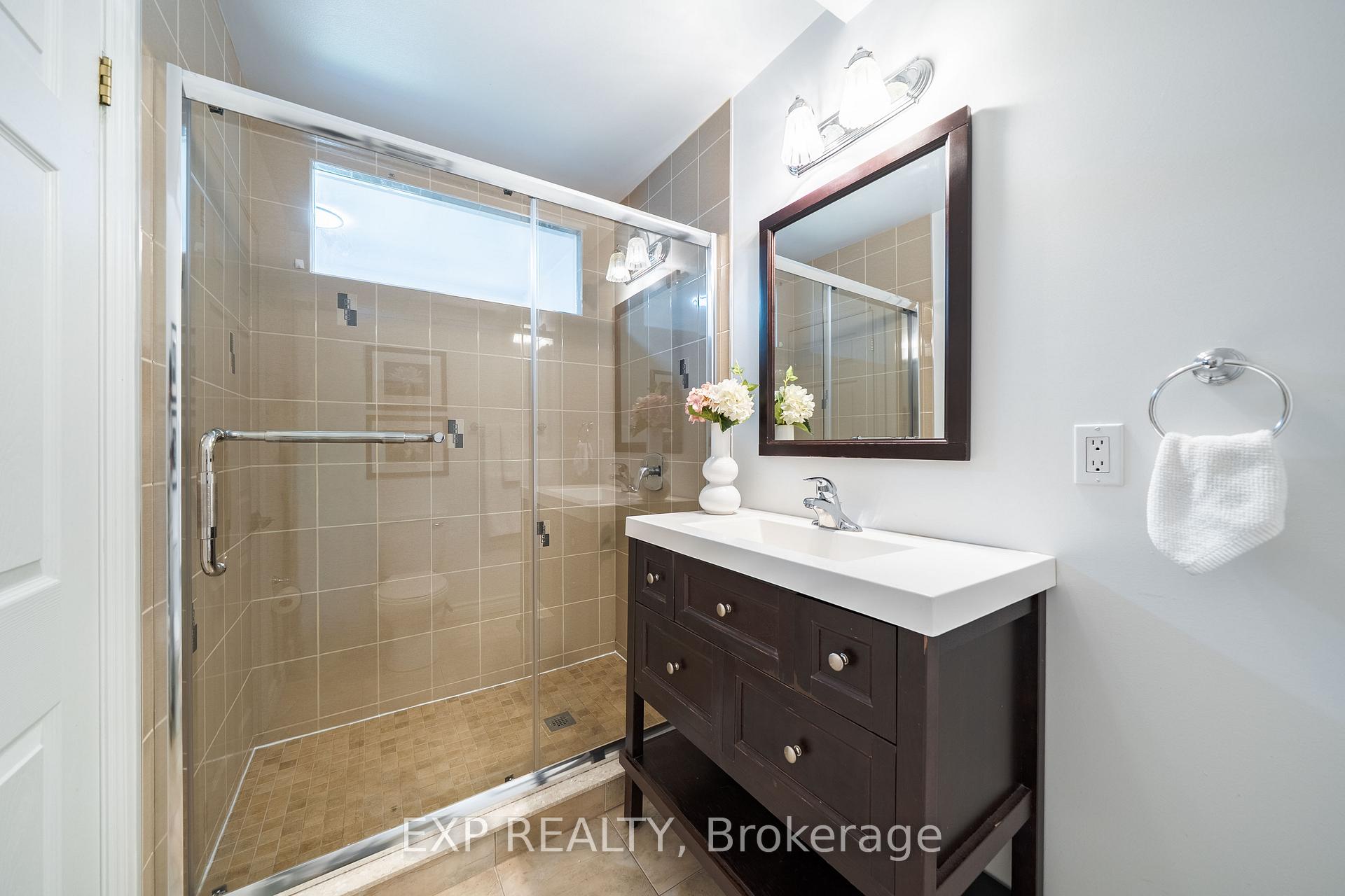 Photo 26 of 177 Overbrook Place, North York, Bathurst Manor — HOMEH