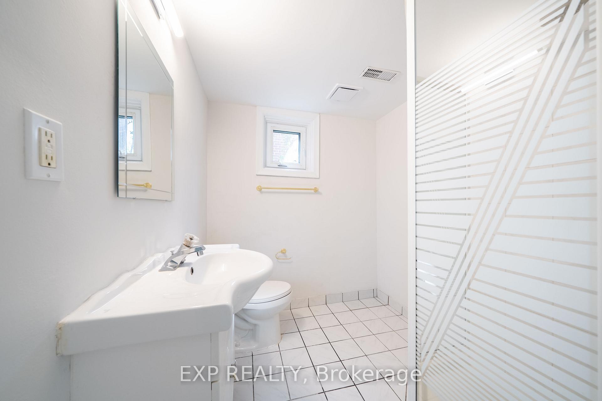 Photo 33 of 177 Overbrook Place, North York, Bathurst Manor — HOMEH