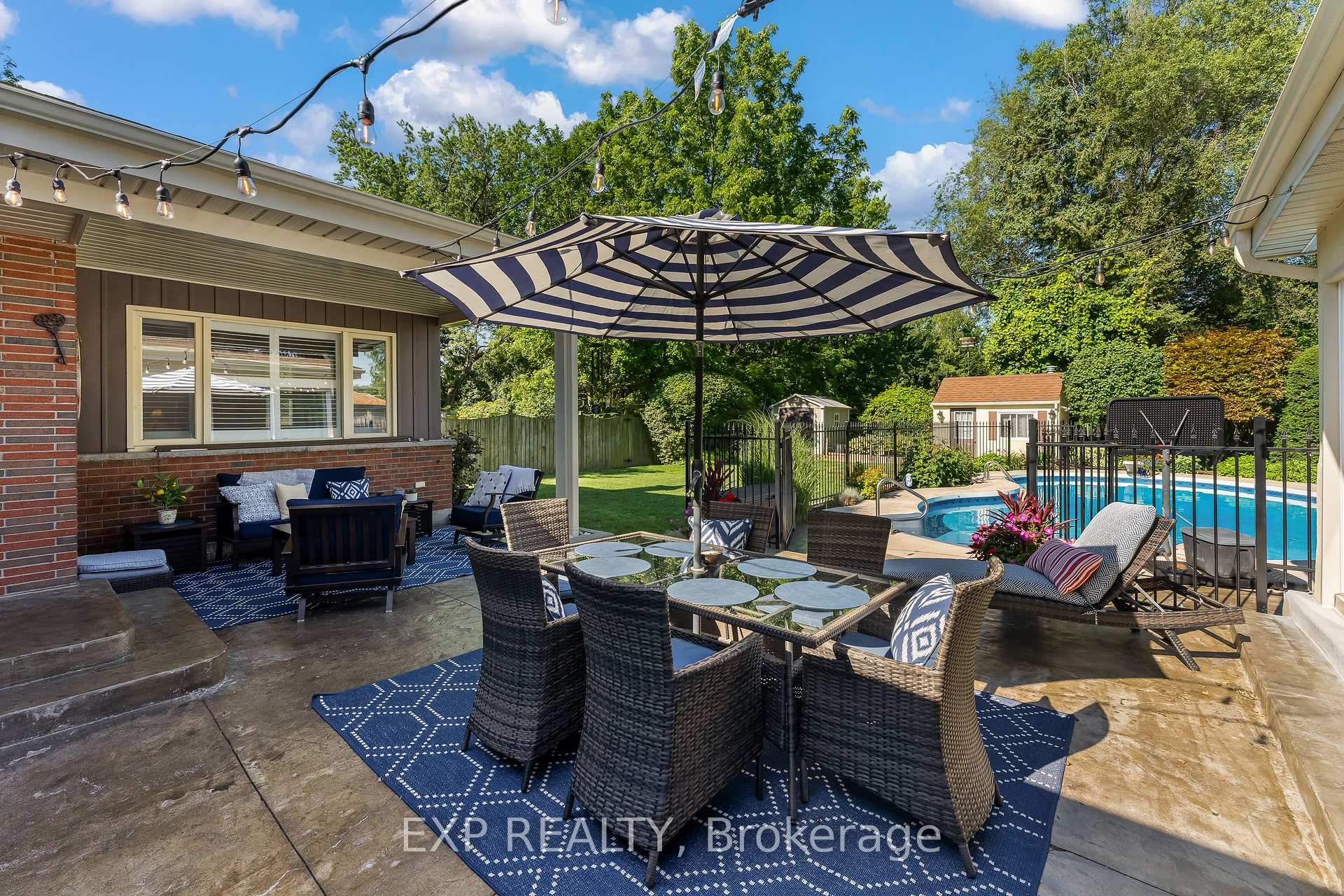 Photo 8 of 3279 Saint Patrick Avenue, Niagara Falls, Stamford — HOMEH