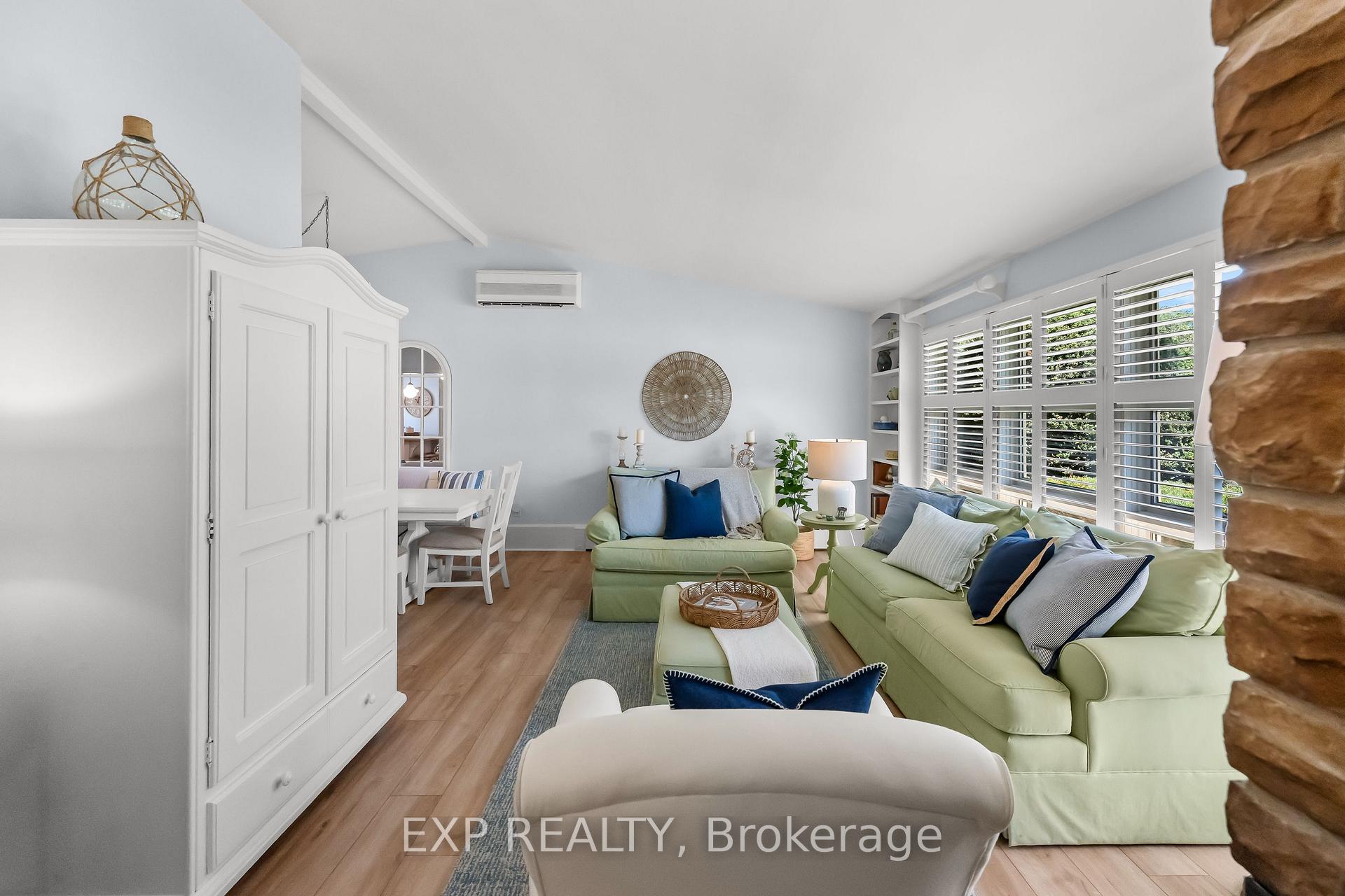 Photo 7 of 3279 Saint Patrick Avenue, Niagara Falls, Stamford — HOMEH