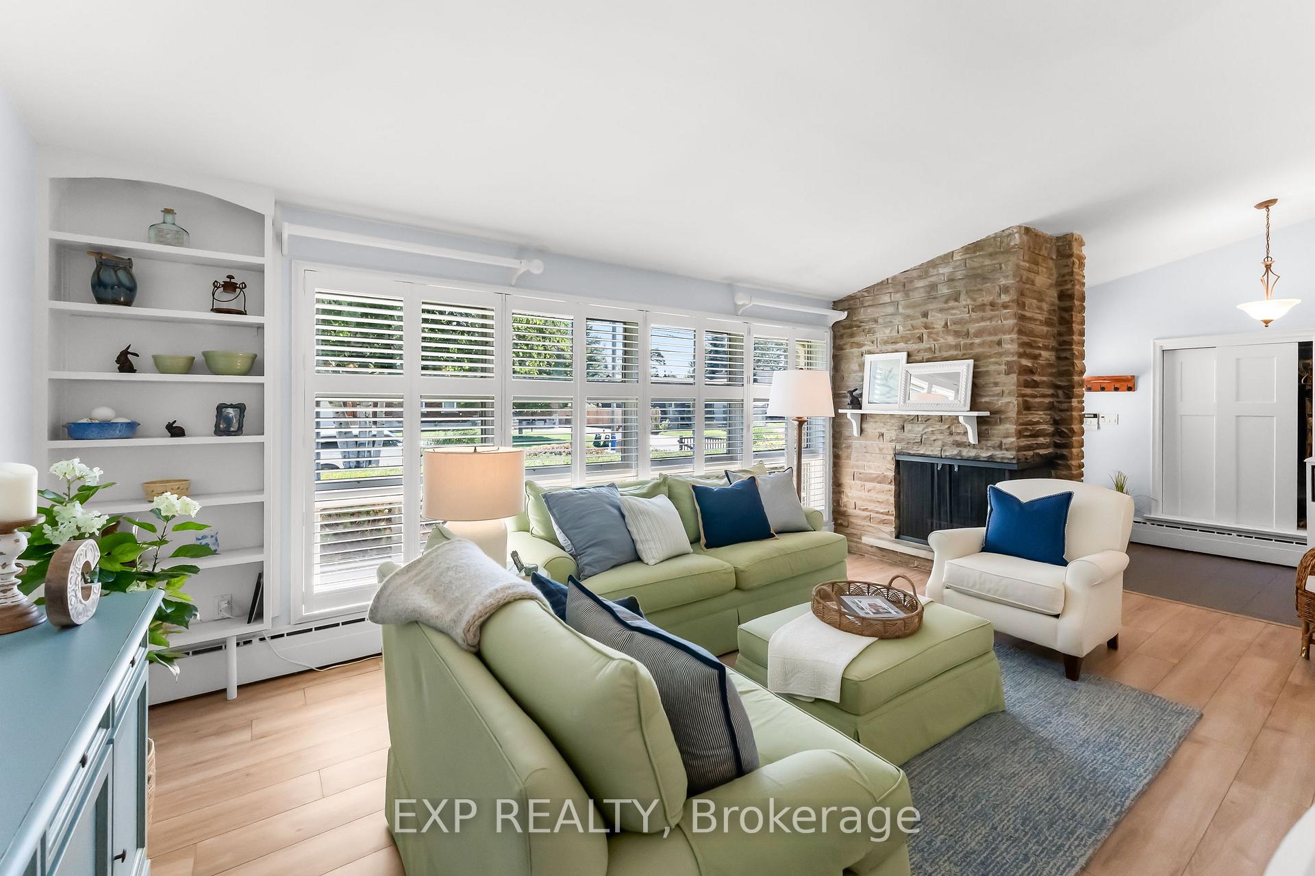Photo 4 of 3279 Saint Patrick Avenue, Niagara Falls, Stamford — HOMEH