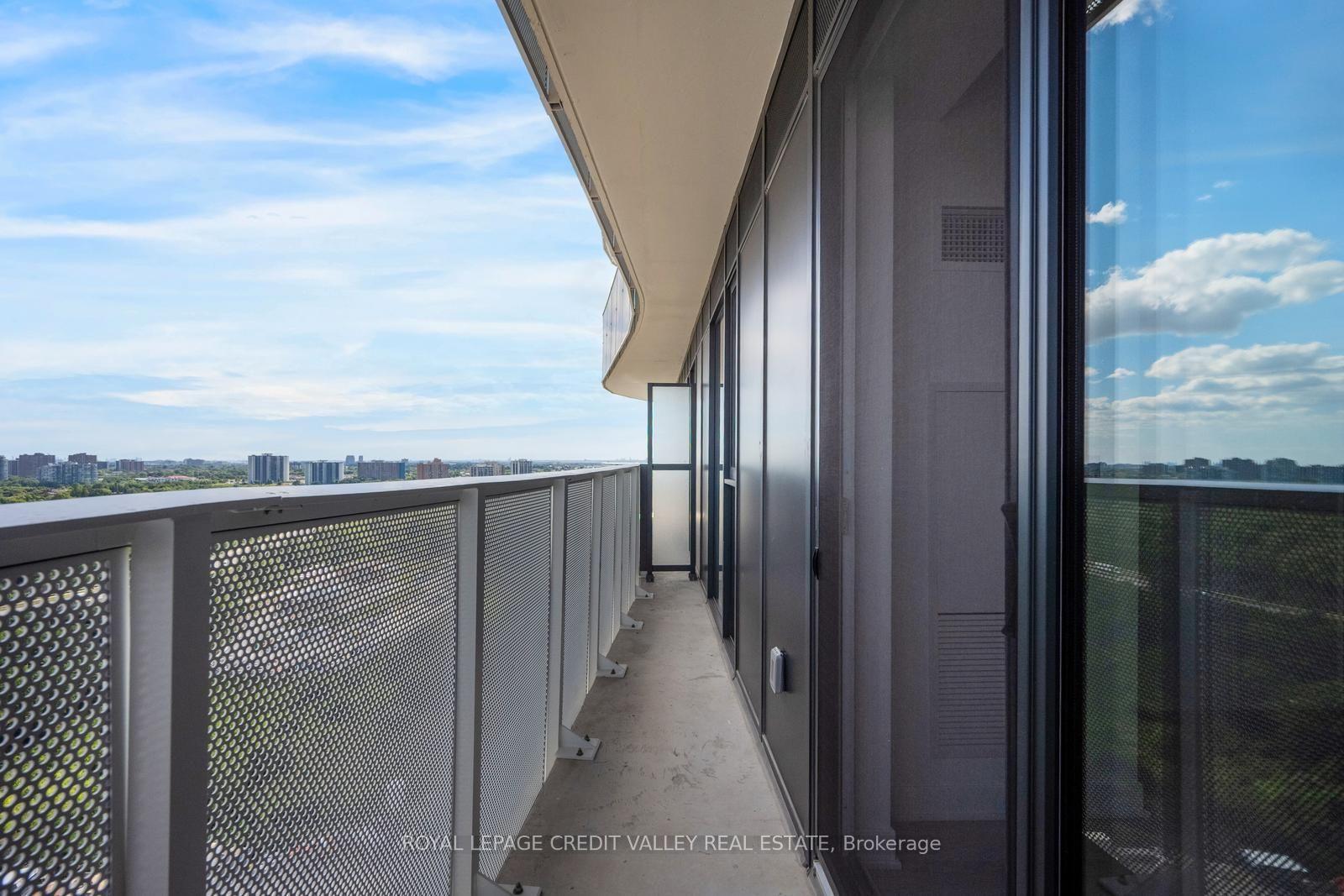 Photo 22 of 6 Flavelle Trail, Vaughan, Steeles West Industrial — HOMEH