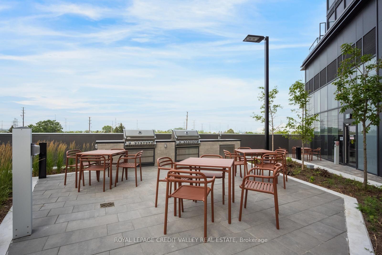 Photo 47 of 6 Flavelle Trail, Vaughan, Steeles West Industrial — HOMEH