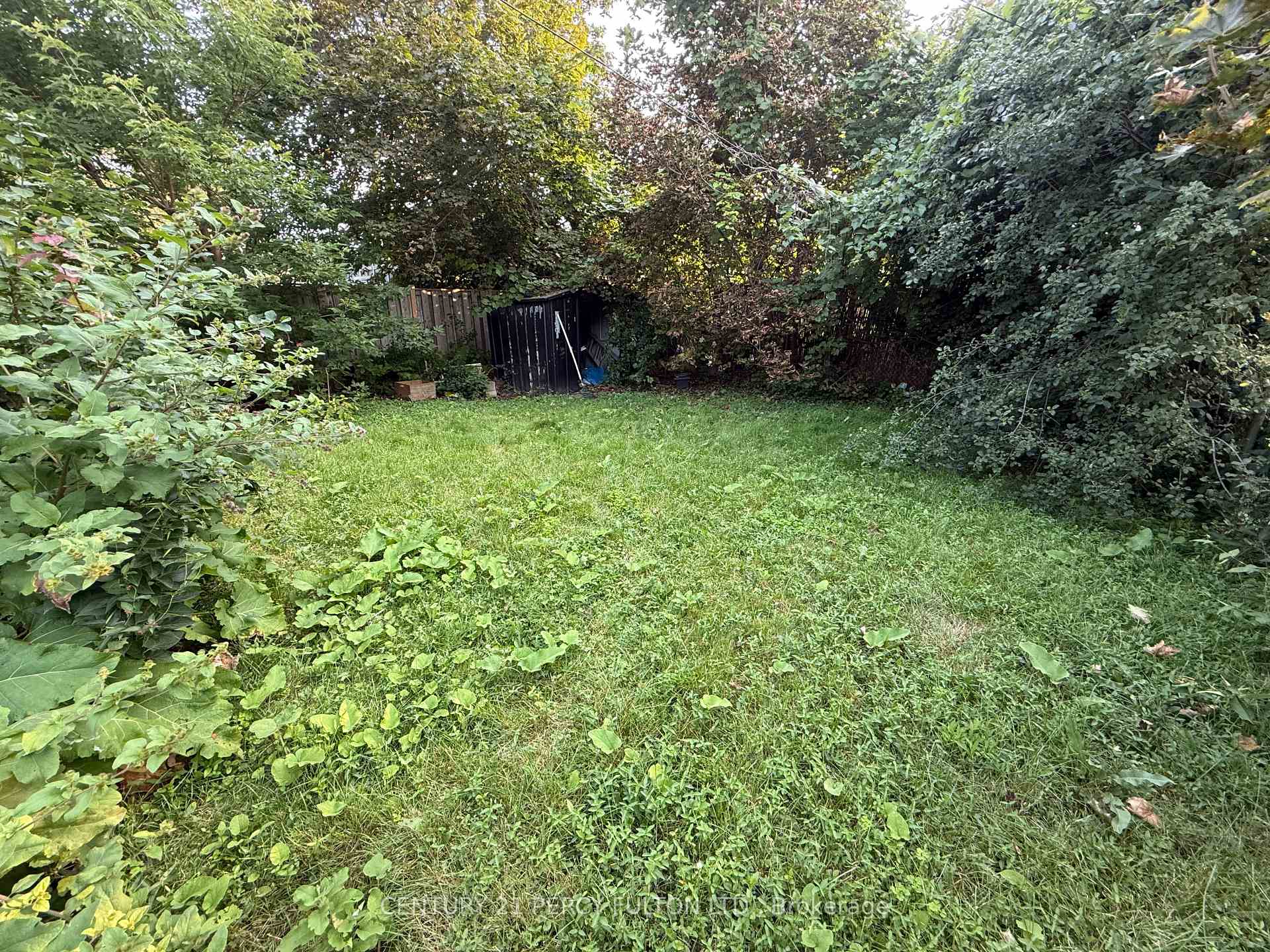 Photo 12 of Unit Unit 1, 220 Rosedale Drive, Whitby, Downtown Whitby — HOMEH