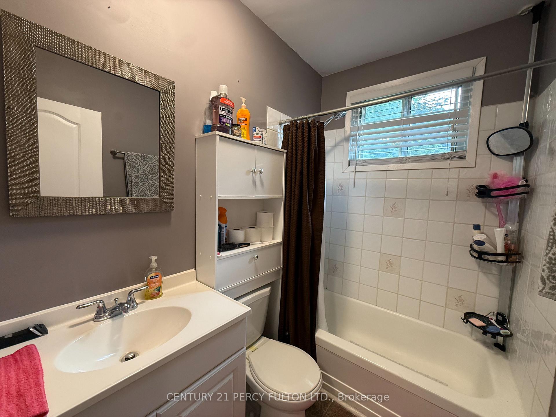 Photo 13 of Unit Unit 1, 220 Rosedale Drive, Whitby, Downtown Whitby — HOMEH