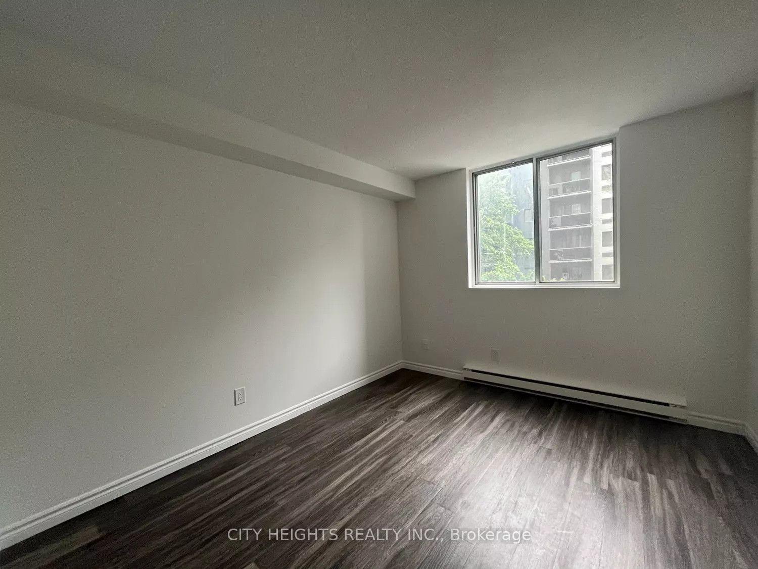 Photo 14 of 294 Chandler Drive, Kitchener, Laurentian Hills — HOMEH