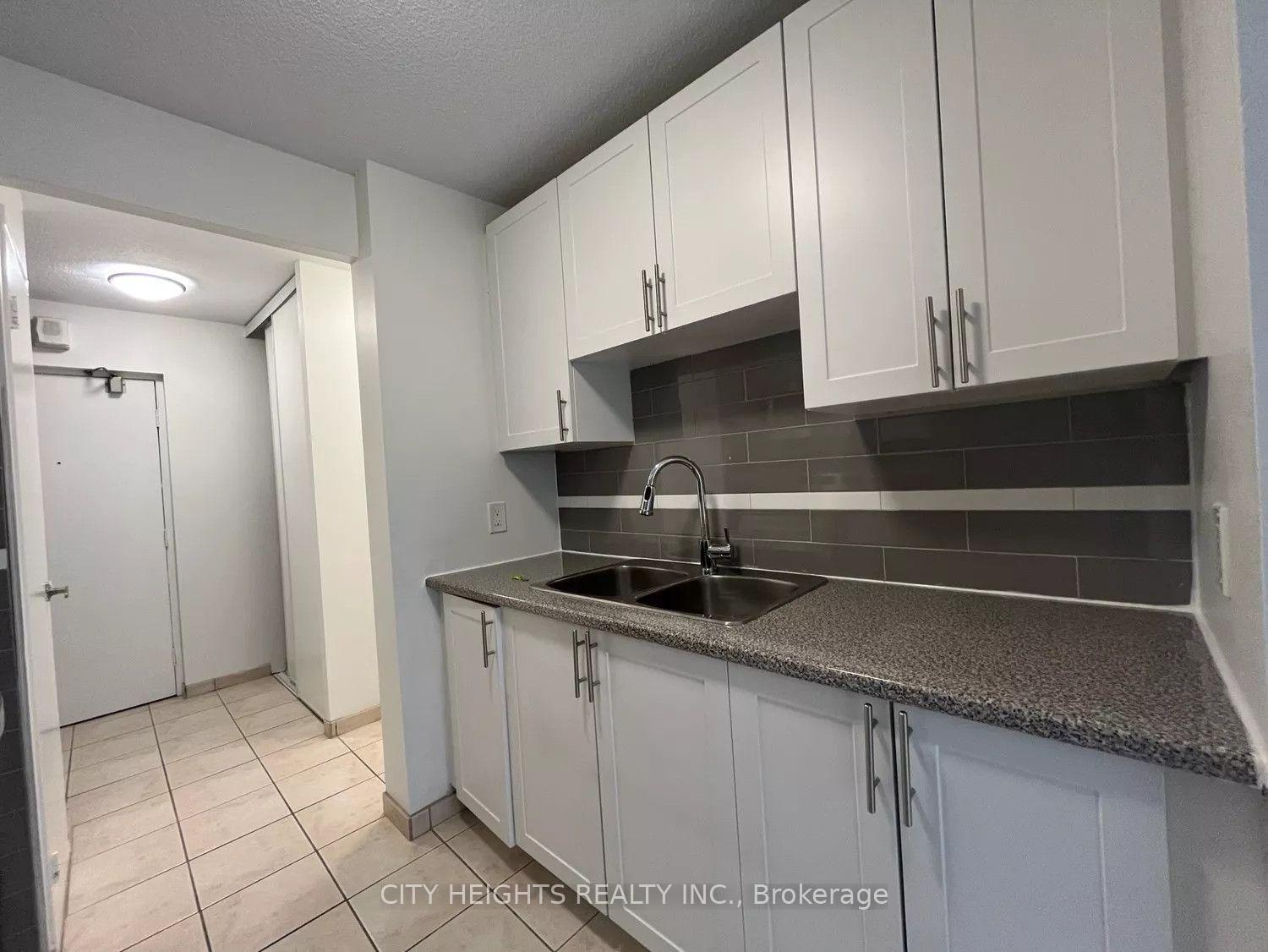 Photo 17 of 294 Chandler Drive, Kitchener, Laurentian Hills — HOMEH