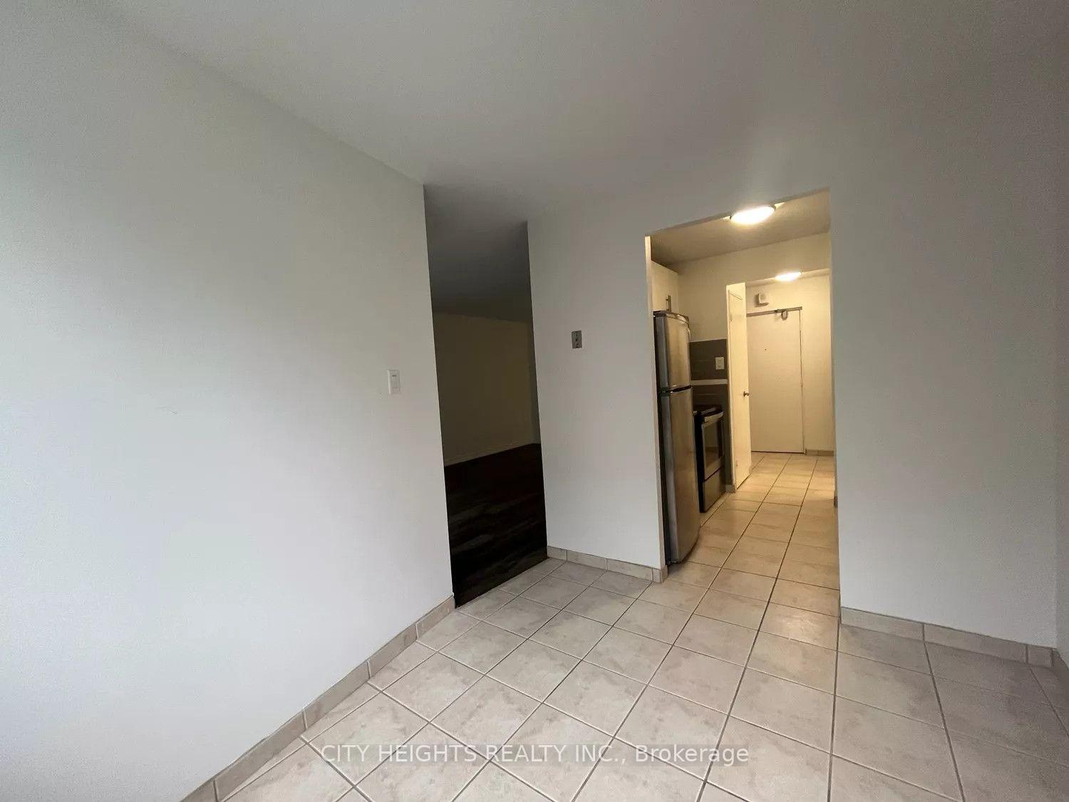 Photo 19 of 294 Chandler Drive, Kitchener, Laurentian Hills — HOMEH